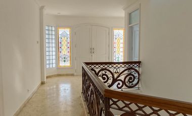 Dijual rumah cantik Balikpapan Baru 3lt full marmer renovasi lebar 11m