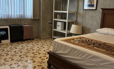 RUMAH VILLA GRAND SUNGKONO KONSEP BALI MODERN TROPICAL MAYJEN SUNGKONO