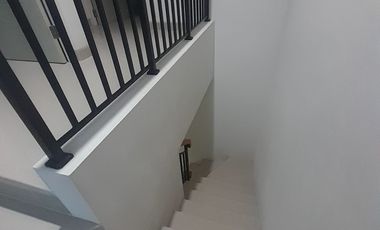 Di Sewa Cepat Rumah Modern Minimalis Di Grand Wisata