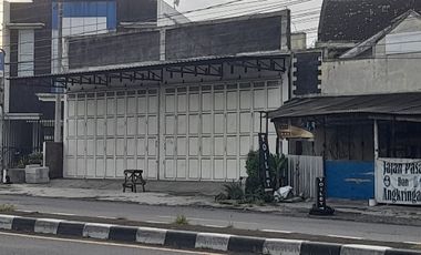 Disewakan Gudang / Showroom Kalasan