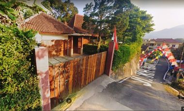 rumah tinggal dekat alun alun Salatiga kota,  arsitektur Java ethnic