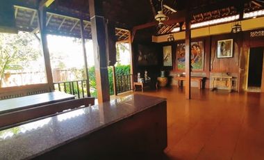 rumah tinggal dekat alun alun Salatiga kota,  arsitektur Java ethnic