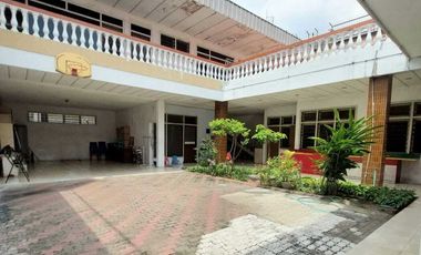 Disewakan Rumah Besar 2 Lantai  ARGOPURO, Sawahan Surabaya LT664 LB502