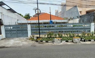 Disewakan Rumah Besar 2 Lantai  ARGOPURO, Sawahan Surabaya LT664 LB502