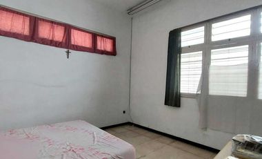 Disewakan Rumah Besar 2 Lantai  ARGOPURO, Sawahan Surabaya LT664 LB502