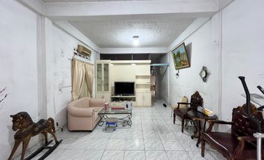 Rumah Hook di Jalan Percut ( Simp Gajah )
