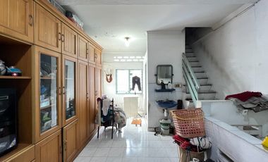 Rumah Hook di Jalan Percut ( Simp Gajah )
