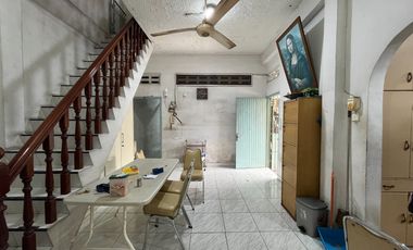 Rumah Hook di Jalan Percut ( Simp Gajah )