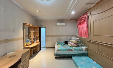 Rumah Hook di Jalan Percut ( Simp Gajah )