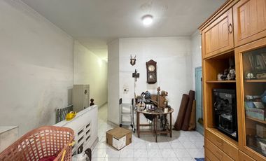 Rumah Hook di Jalan Percut ( Simp Gajah )