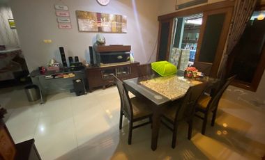 rumah 2lt cluster satpam tengah kota Manahan dekat Stadion