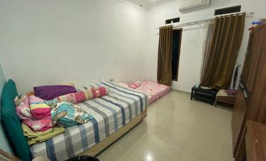 rumah 2lt cluster satpam tengah kota Manahan dekat Stadion