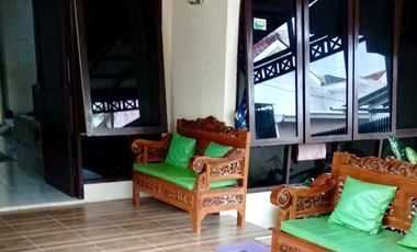 Rumah Hook Kawasan Elit