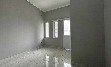 Hunian Berkelas Dan Ekslusif Dgn Harga Terjangkau Setu Awali