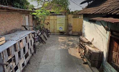 tanah shm ex gudang depan stasiun Walikukun