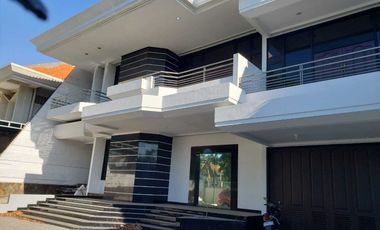 SEWA RUMAH 2 LANTAI PUSAT KOTA ARGOPURO SIAP PAKAI