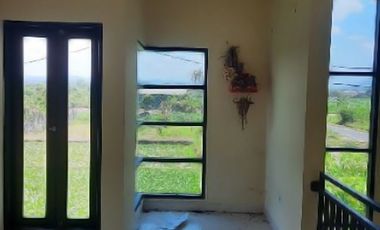 jual rumah 2 lantai besar takmung klungkung ,bali