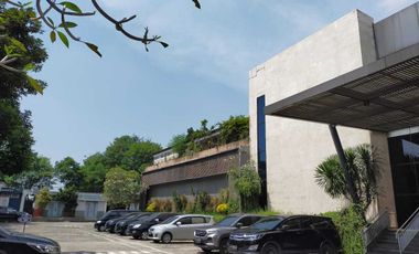 Dijual gedung kantor & workshop di Jl. Raya Puspitek Pamulang dkt UNPA