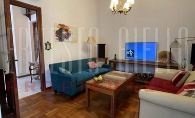 VENTA HERMOSA E IMPECABLE CASA 3 AMB EN AV LA MADRID. QUILMES O.  CON PATIO, COCHERA Y  PARRILLA QUINCHO.