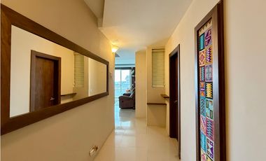 En venta departamento de 2 habitaciones urb Lomas de Barbasquillo.