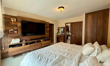 En venta departamento de 2 habitaciones urb Lomas de Barbasquillo.