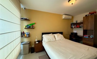 En venta departamento de 2 habitaciones urb Lomas de Barbasquillo.