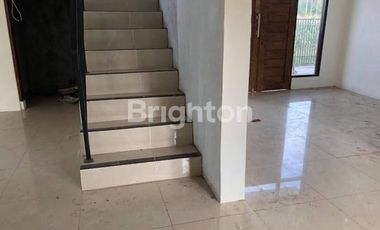 Dijual rumah mewah di Batakan