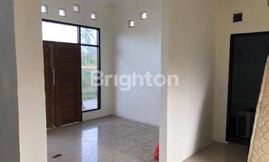 Dijual rumah mewah di Batakan