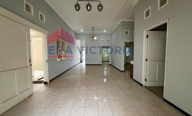 Rumah murah mewah disewakan di Istana Dieng Sukun Malang