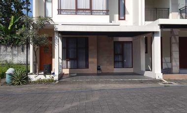 Rumah Mewah Siap Huni, Fasilitas Lengkap, 15 Menit Ke Gembiraloka Zoo