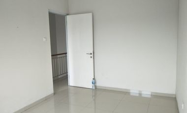 rumah 2 lantai siap huni di kelapa gading di sewakan