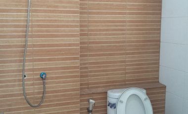 rumah 2 lantai siap huni di kelapa gading di sewakan