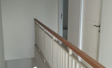 rumah 2 lantai siap huni di kelapa gading di sewakan