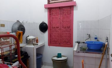 Dijual rumah posisi hook dalam komplek Yaktapena Plaju, Palembang