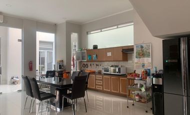 rumah mewah di tengah kota Cirebon di jual murah