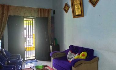 Dijual rumah komplek,lokasi strategis,seputaran jalan srikandi,nego