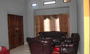 Disewakan Murah Pertahun Rumah Lokasi di Tengah Kota Cilacap