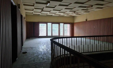 Ruang Usaha Strategis Jebres - Cocok untuk Kantor, Ekspedisi dan F&B