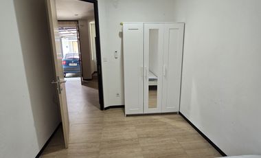 Di Kontrakan Rumah 2 Lantai 3 Kamar Tidur di KIIC Karawang