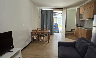 Di Kontrakan Rumah 2 Lantai 3 Kamar Tidur di KIIC Karawang