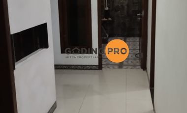 Dijual rumah, tinggal nempati, SHM. Menghadap Utara, Di Manis Rejo