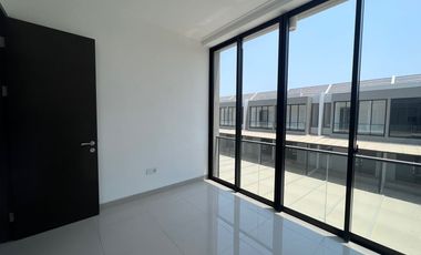 Sewa Rumah Murah 2Lt, Luas 45m² Kosong Siap Huni Nyaman Milenial PIK2