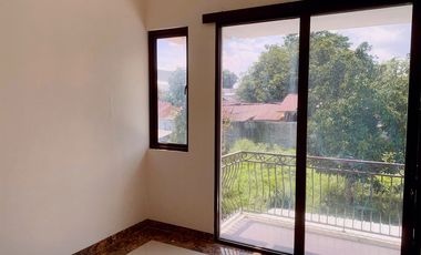 Rumah Minimalis Modern 2 Lantai di Komplek Pusat Kota Cianjur