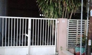 Rumah Murah di Jalan Karimun GKB Gresik