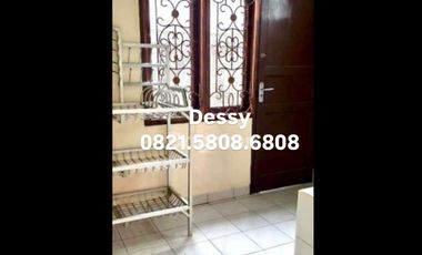 Rumah Asri Halaman Luas