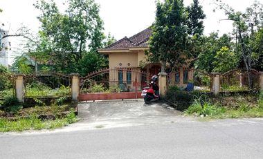 Dijual Cepat Rumah dan Tanah Super Luas di Muara Dua OKUS Sumsel
