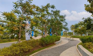 Dijual Cash/Kredit Townhouse Mewah  Lokasi anti Macet dan anti banjir