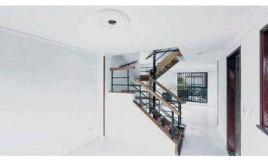 CASA EN VENTA EN GRATAMIRA CAMPESTRE
