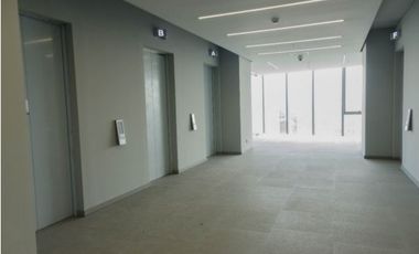 SE ARRIENDA OFICINA EN ENGATIVA