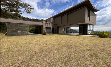 CASA NUEVA EN VENTA EN ENVIGADO EN EL ALTO DE LAS PALMAS